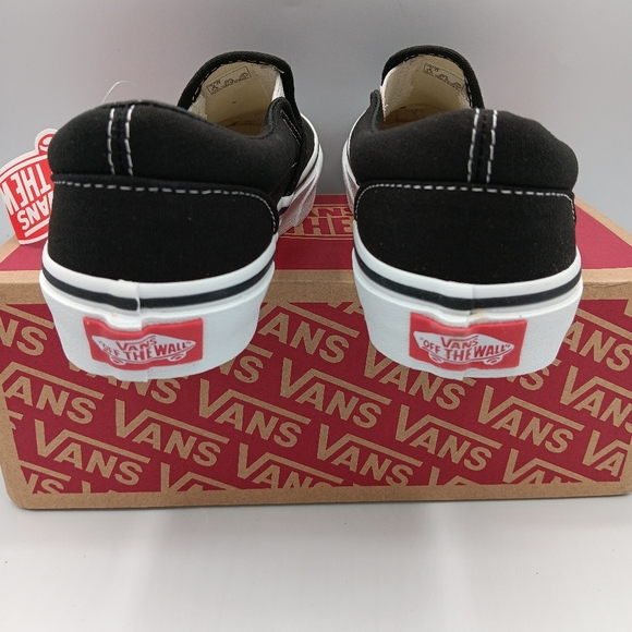 NEW VANS CLASSIC SLIP ON UNISEX VARIOUS YOUTH BLACK TRUE WHITE - Picture 9 of 10